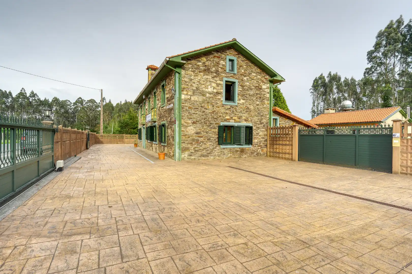 Vista exterior de Finca rústica en venta en Valdoviño con Calefacción, Jardín privado y Parquet