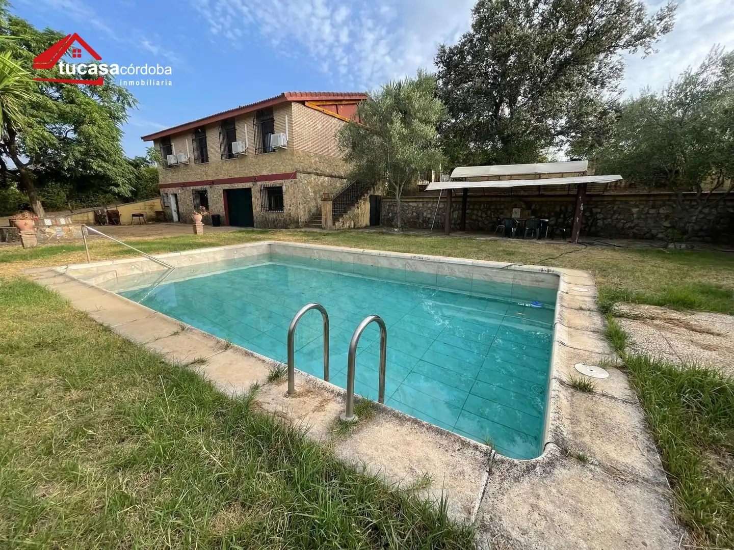 Villa con piscina in vendita a Periurbano Oeste - Sierra