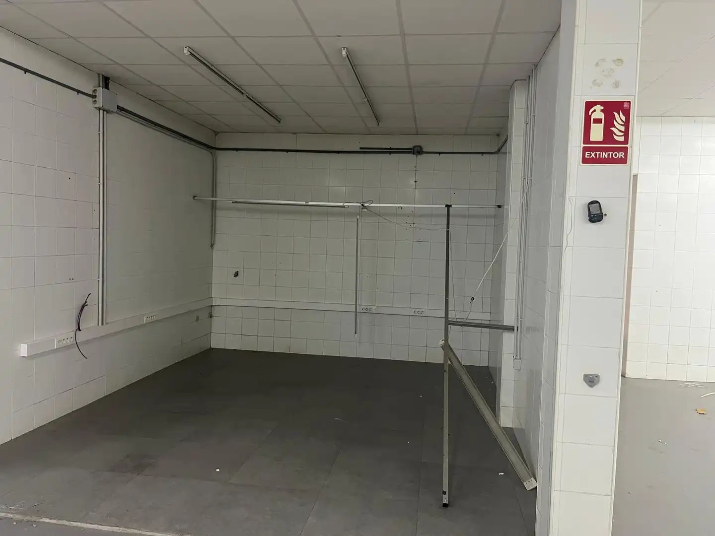 Nave industrial de alquiler en Córdoba con Calefacción y Alarma