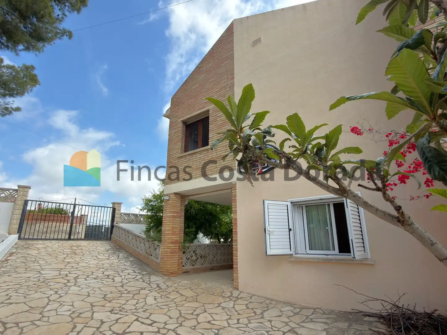 Exterior view of Houses for sale in Castellet i la Gornal  with Heating, Private garden and Terrace