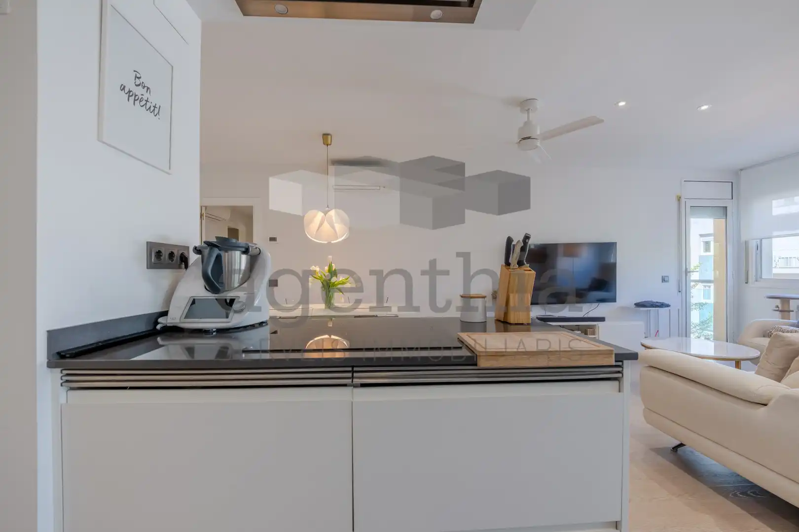 Kitchen of Flat for sale in Girona  with Air Conditioner, Heating and Balcony