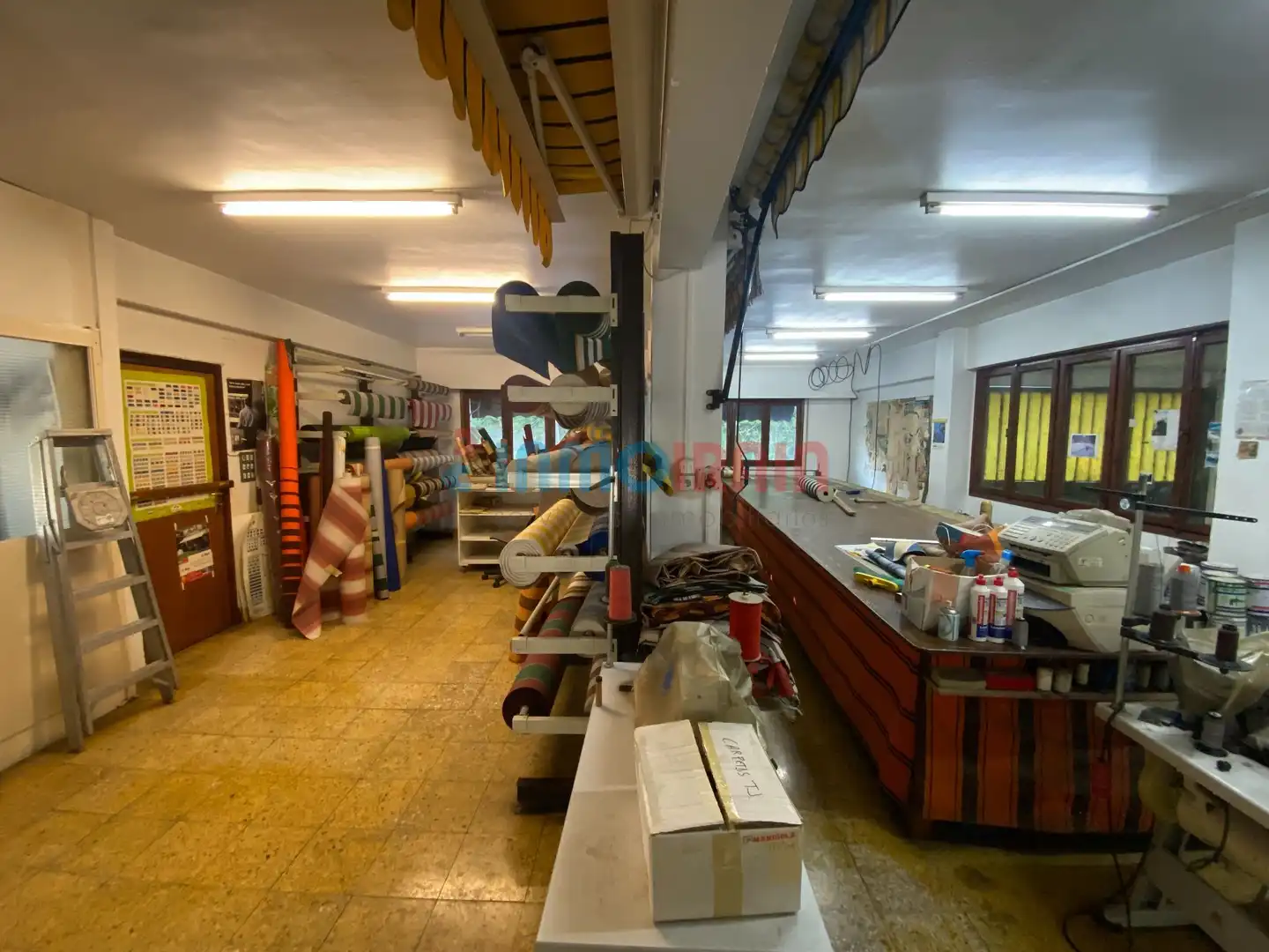 Industrial buildings for rent in Olaberria