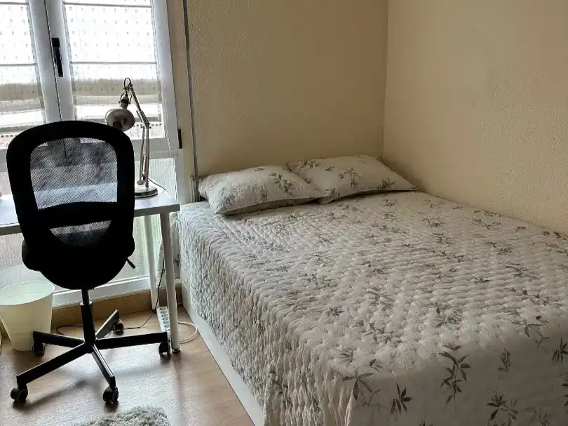 Habitación de Piso en venta en Leioa con Balcón