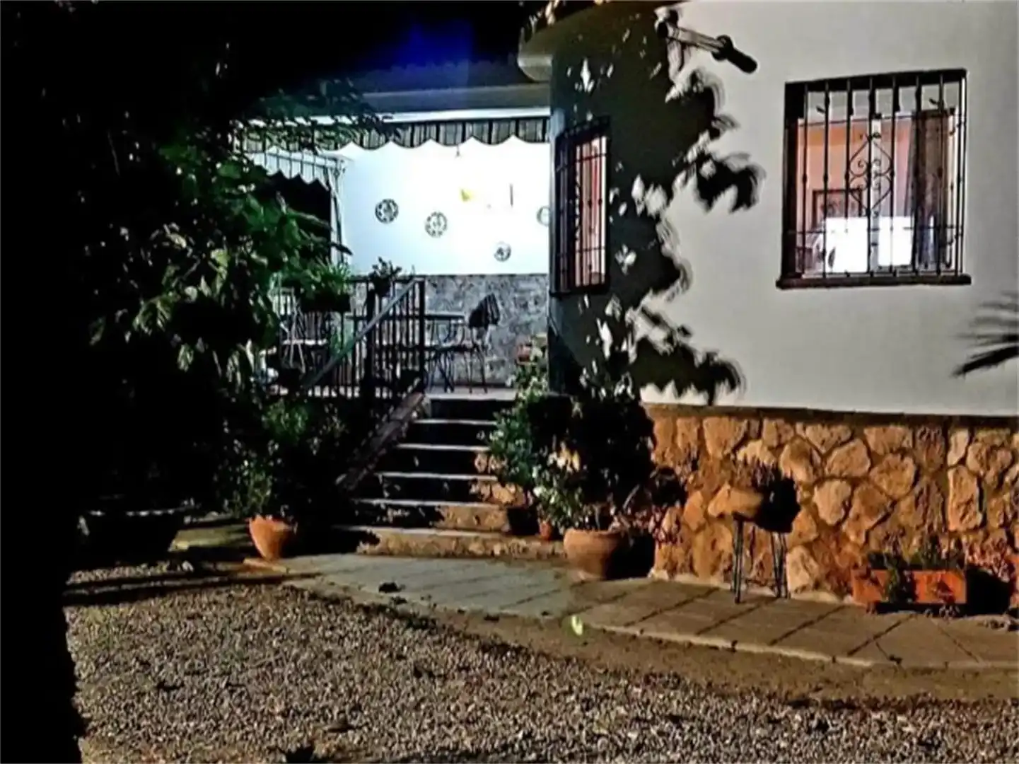 Jardí de Finca rústica en venda en Guadix amb Aire condicionat, Jardí privat i Piscina