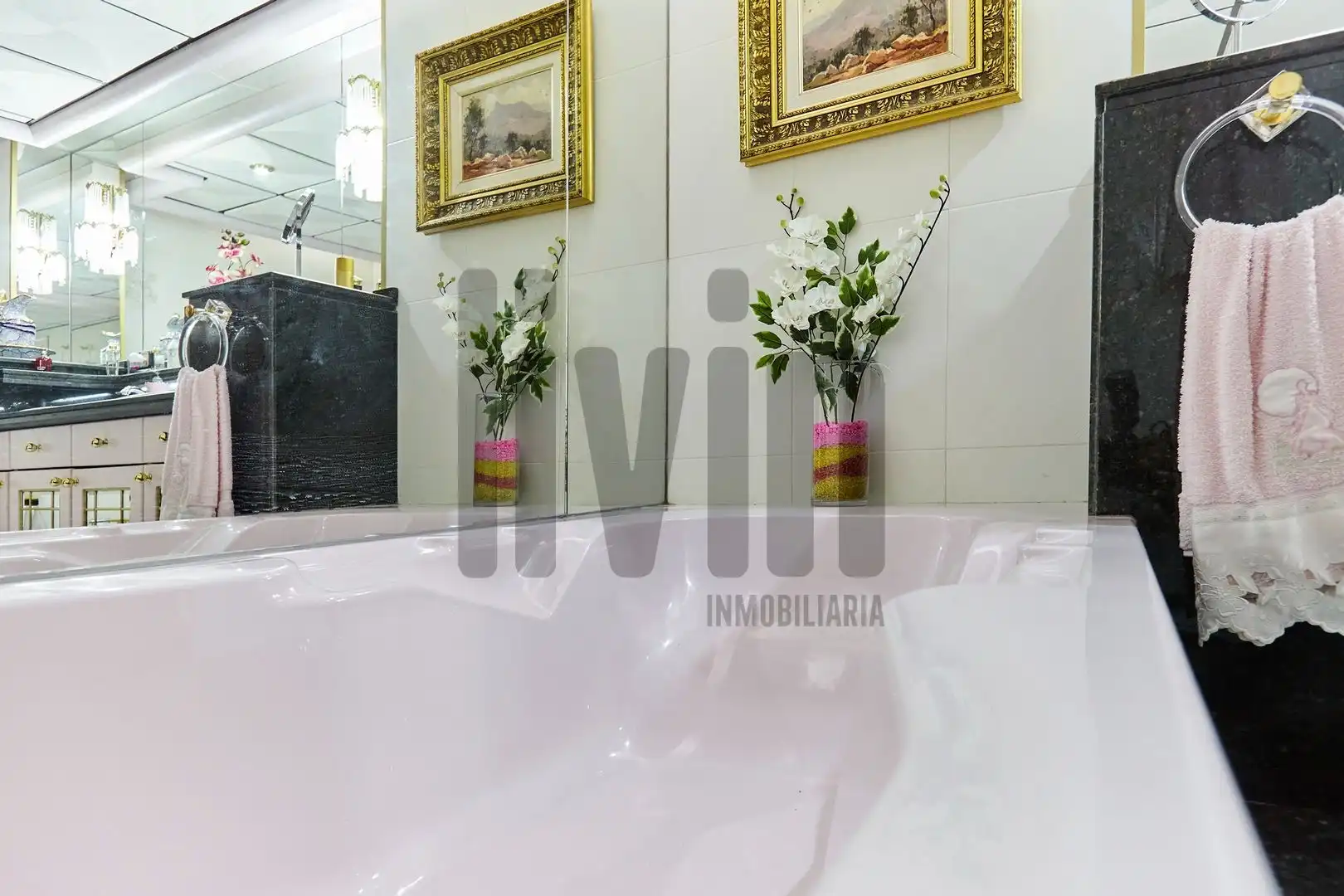 Baño de Casa o chalet en venta en Jaén con Aire acondicionado, Calefacción y Jardín privado