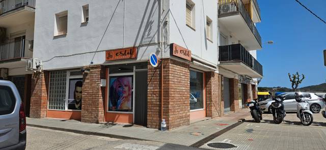 Local comercial en Venta en Carrer Joan Alcover en Mas Florit - Ca la Guidó