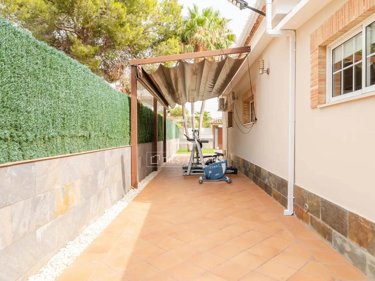 Terrassa de Casa o xalet de lloguer en Bétera amb Aire condicionat, Jardí privat i Moblat