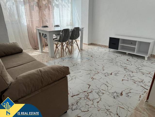 Apartamento en Venta en Colonia Requena