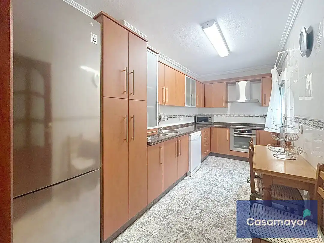 Kitchen of Flat for rent in Alicante / Alacant  with Air Conditioner, Heating and Furnished
