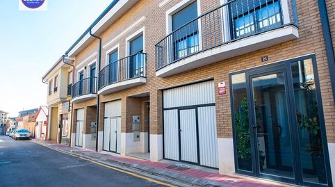 Foto 2 von Einfamilien-Reihenhaus zum Verkauf in Calle Raimundo Lanas, Milagro, Navarra