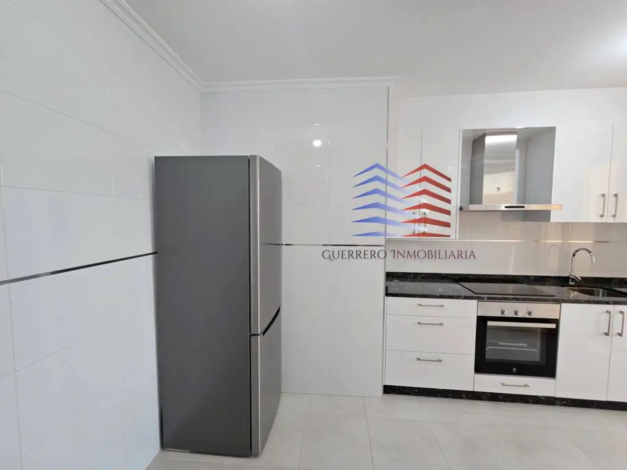 Küche von Wohnung zur Miete in Ourense Capital  mit Heizung, Parkett und Abstellraum