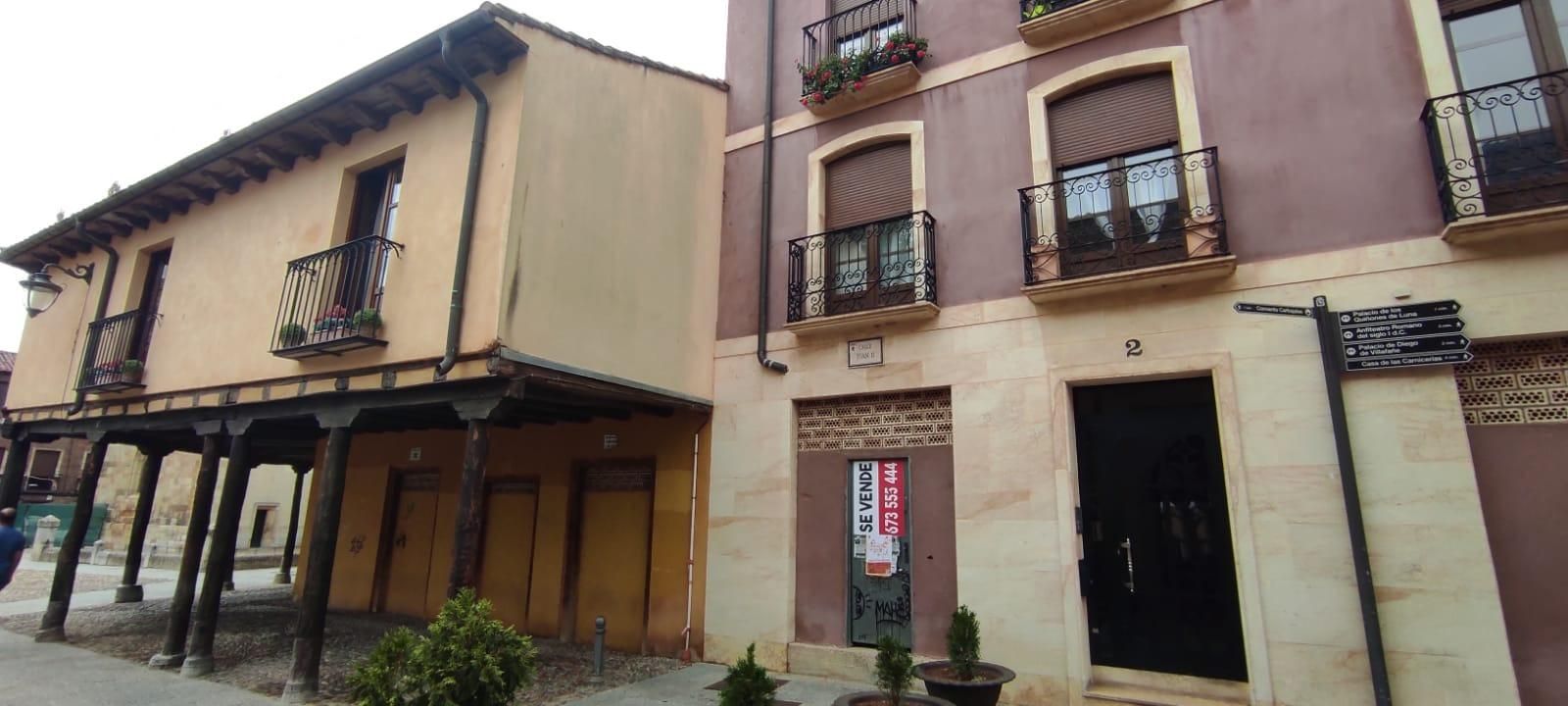 Exterior view of Premises for sale in León Capital 