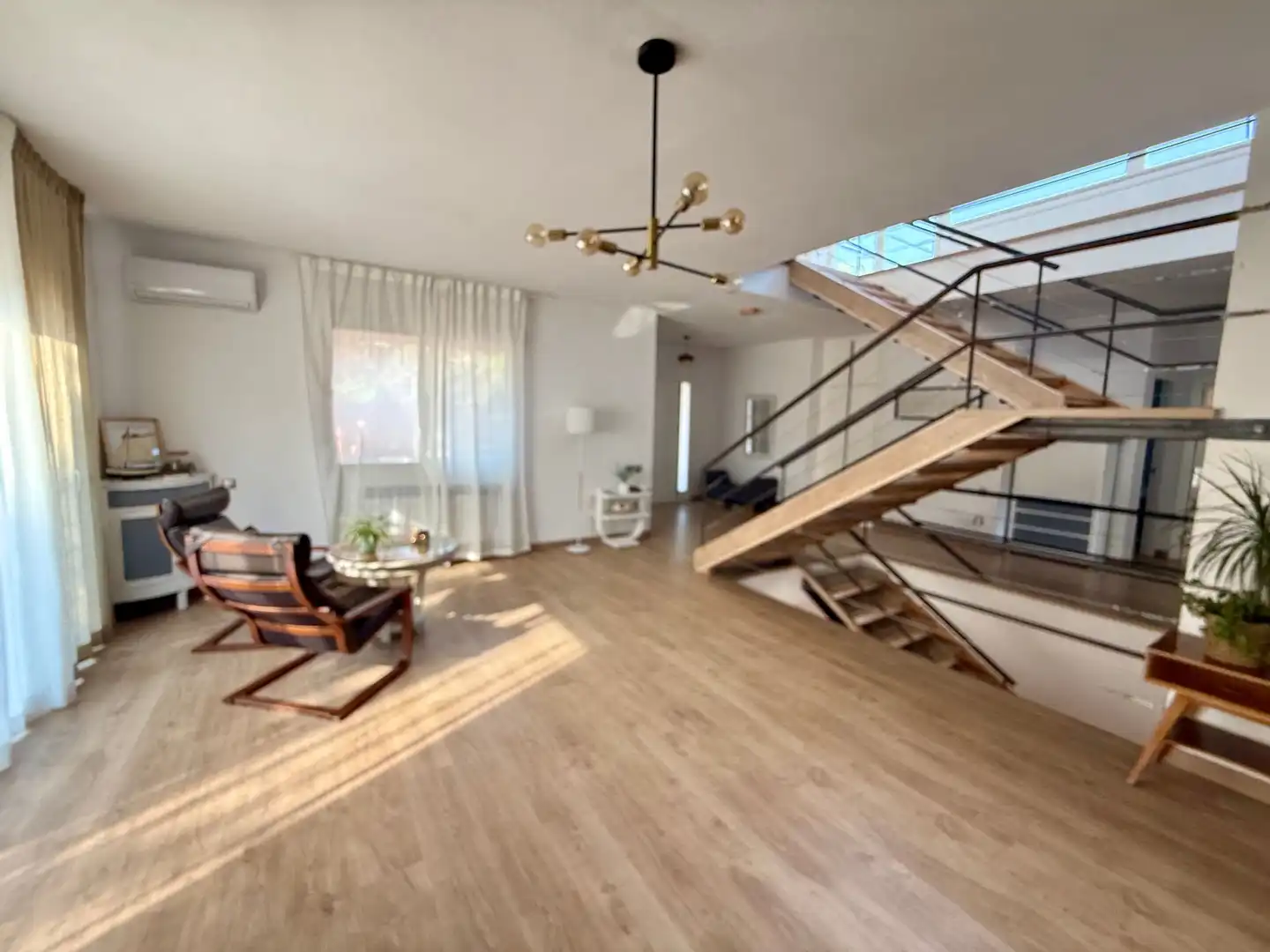 Sala d'estar de Casa o xalet de lloguer en Boadilla del Monte amb Aire condicionat i Piscina