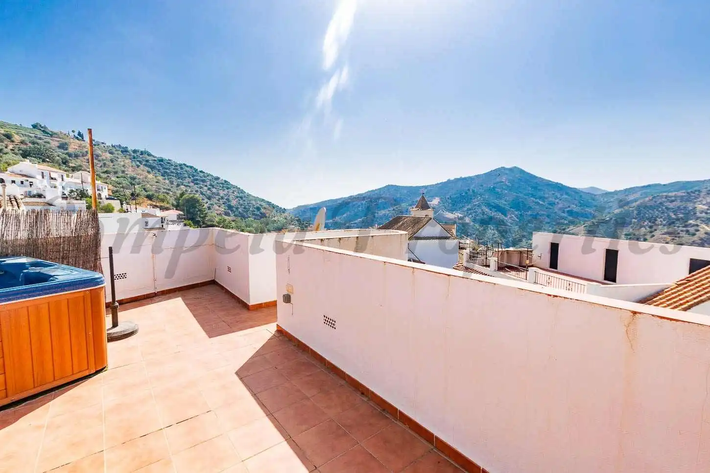 Apartament amb terrassa en venda a Sayalonga, imagen 19
