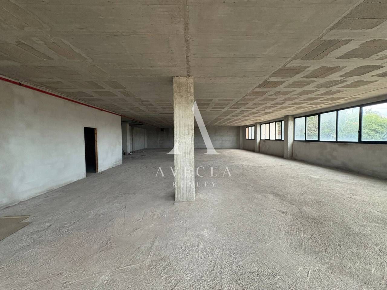 Nau industrial de lloguer en Cornellà de Llobregat