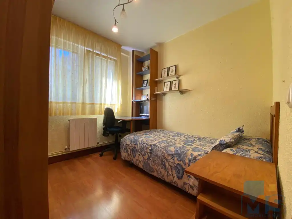 Schlafzimmer von Wohnung zum Verkauf in Pasaia