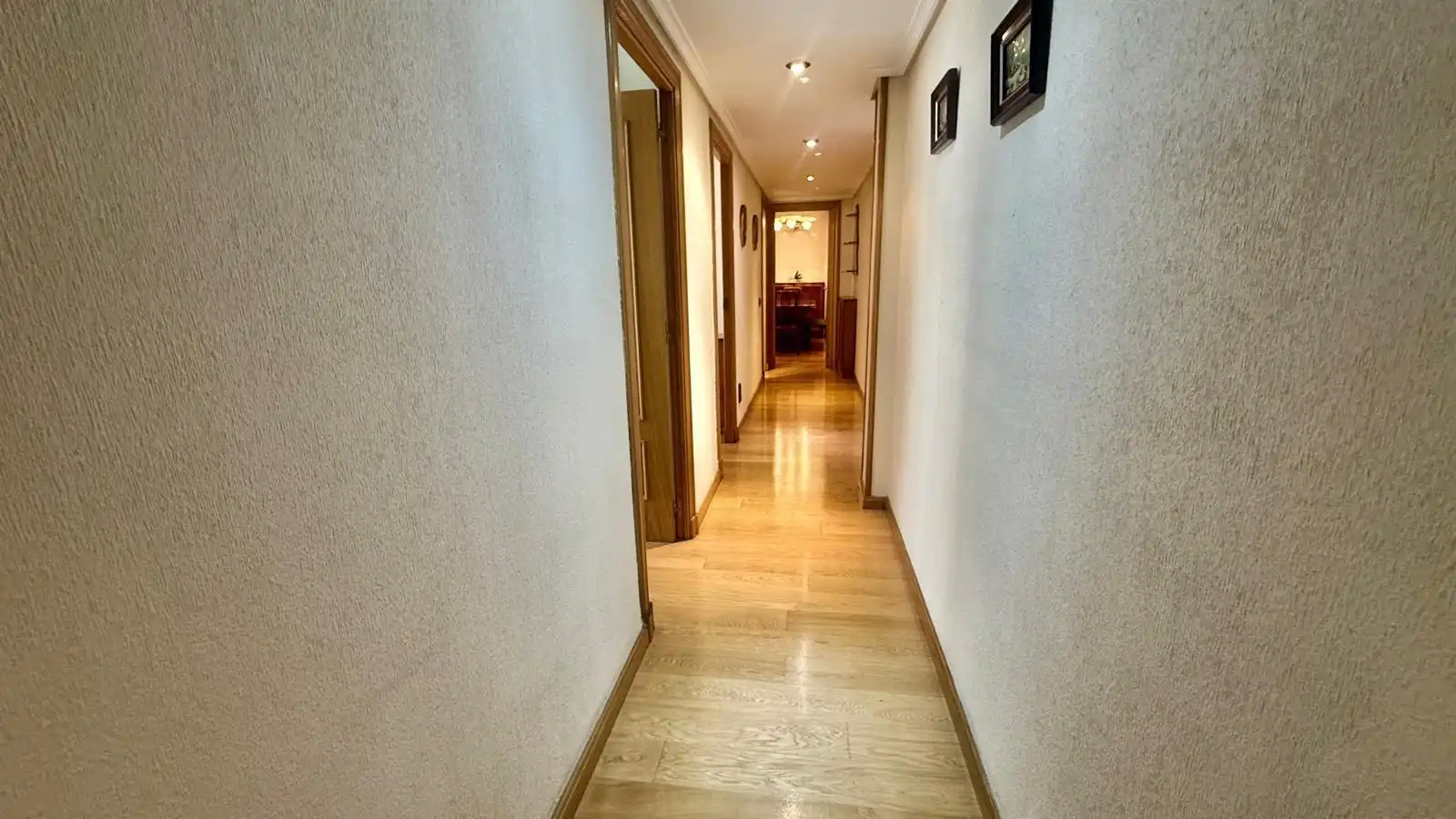 Flat for rent in Zaragoza  with Air Conditioner, Heating and Parquet flooring