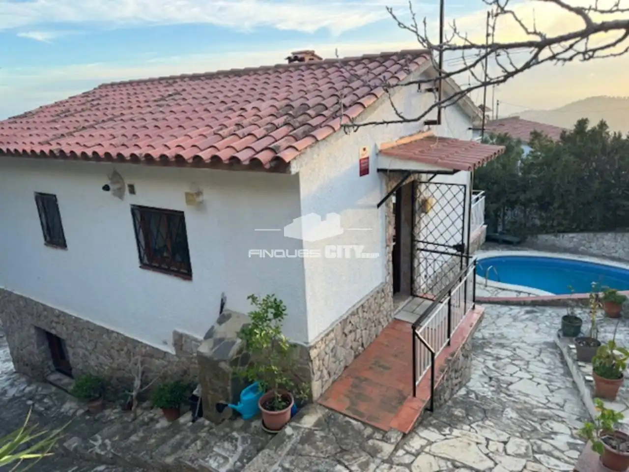 Houses for sale in Calle VILASSAR, Can Carreras - Montessol