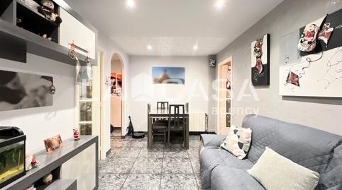 Foto 2 de Pis en venda a Passatge Riu Ter, Lloreda, Badalona