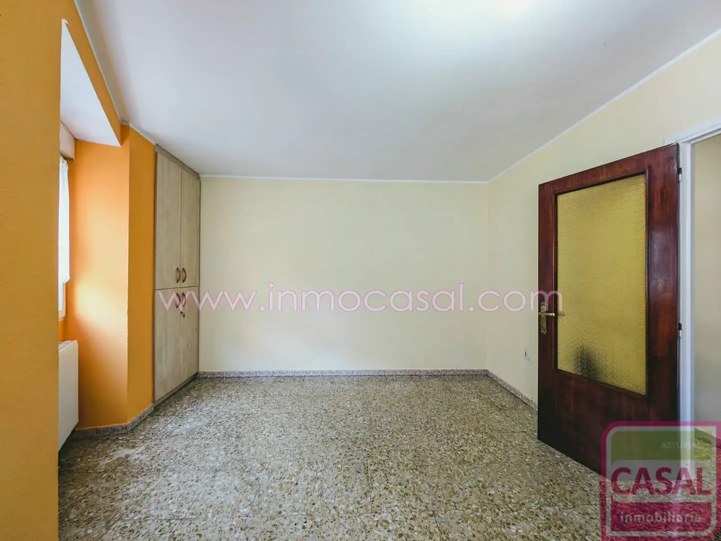 Habitación de Piso en venta en Gijón  con Calefacción