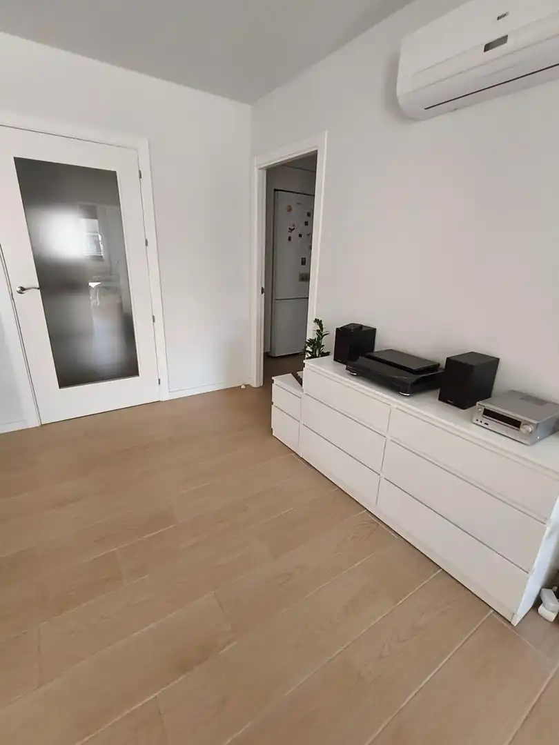 Sala de estar de Piso en venta en Olesa de Montserrat con Calefacción, Terraza y Balcón