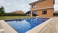 Piscina de Casa o xalet en venda en Cabrera de Mar amb Calefacció, Jardí privat i Terrassa