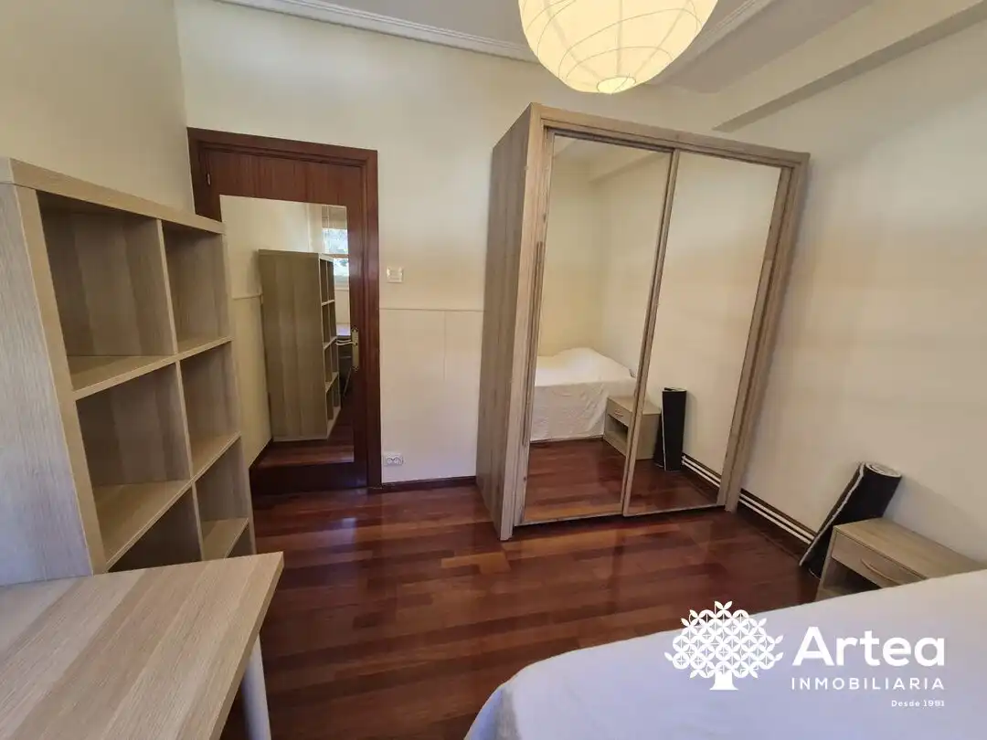 Habitación de Piso de alquiler en Bilbao  con Calefacción, Jardín privado y Terraza