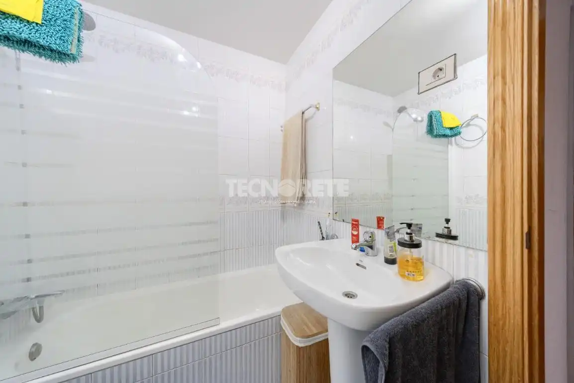 Flat with pool for sale in Golf - El Carralero, imagen 17