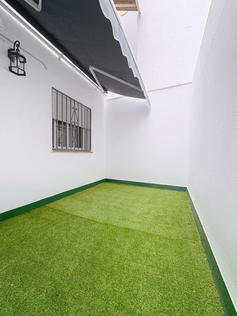 Apartment to rent in Calle Almona, El Molinillo - Capuchinos