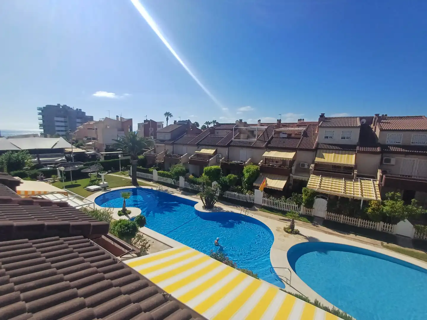 Piscina de Casa adosada de lloguer en Alicante / Alacant amb Aire condicionat, Calefacció i Terrassa