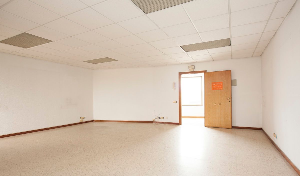 Office to rent in Figueres  with Terrace