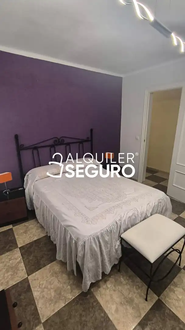 Schlafzimmer von Wohnung zur Miete in Sevilla mit Klimaanlage und Möbliert