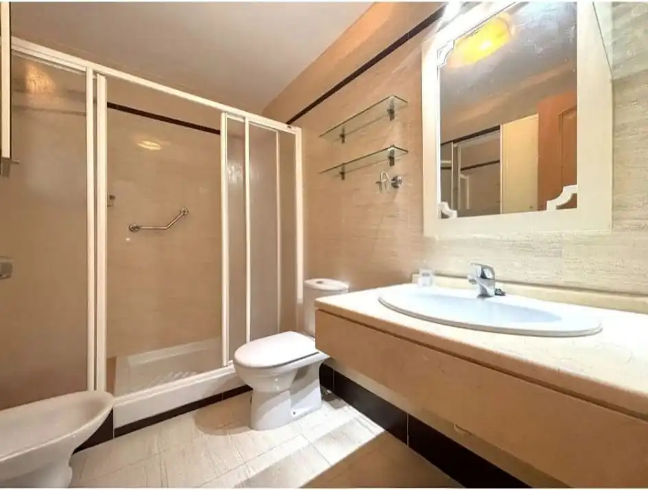 Flat with terrace for sale in Calle Almirante Carranza, imagen 18