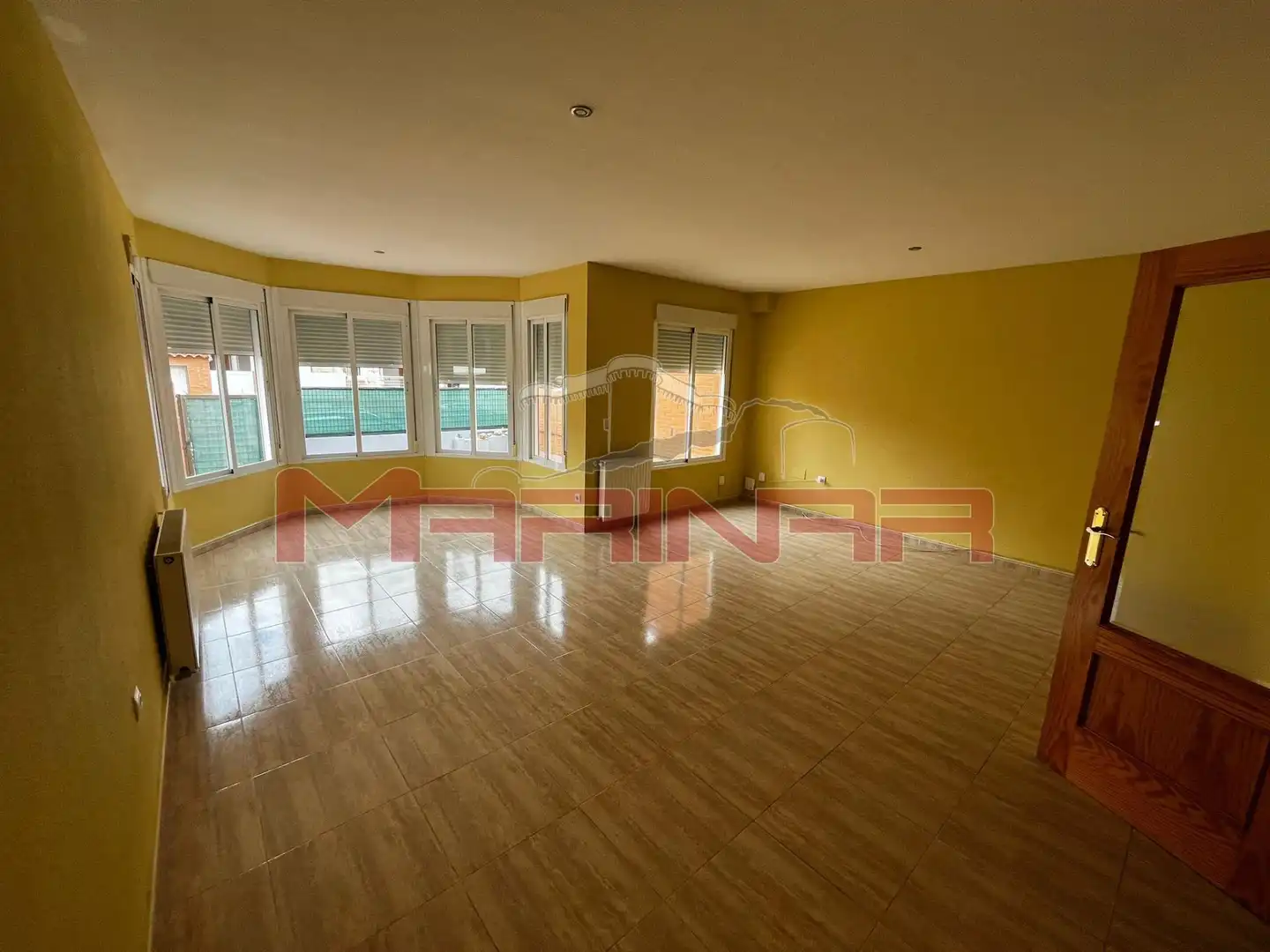 Sala de estar de Casa adosada en venta en Seseña con Calefacción y Jardín privado