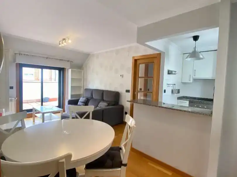 Living room of Flat for rent in Vigo   with Parquet flooring, Storage room and Furnished