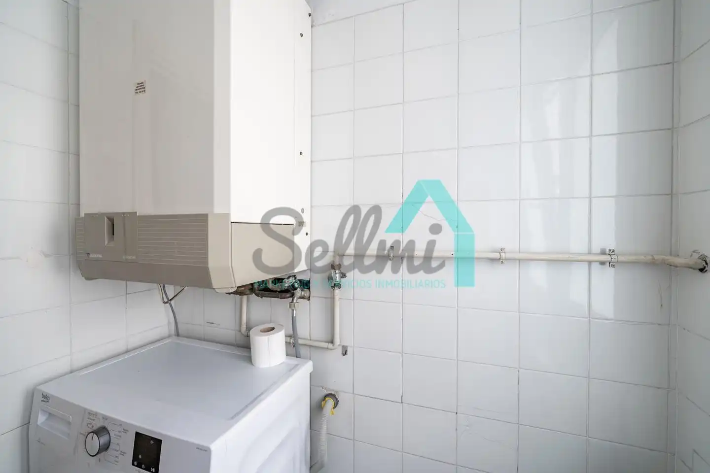 Kitchen of Flat for share in Este