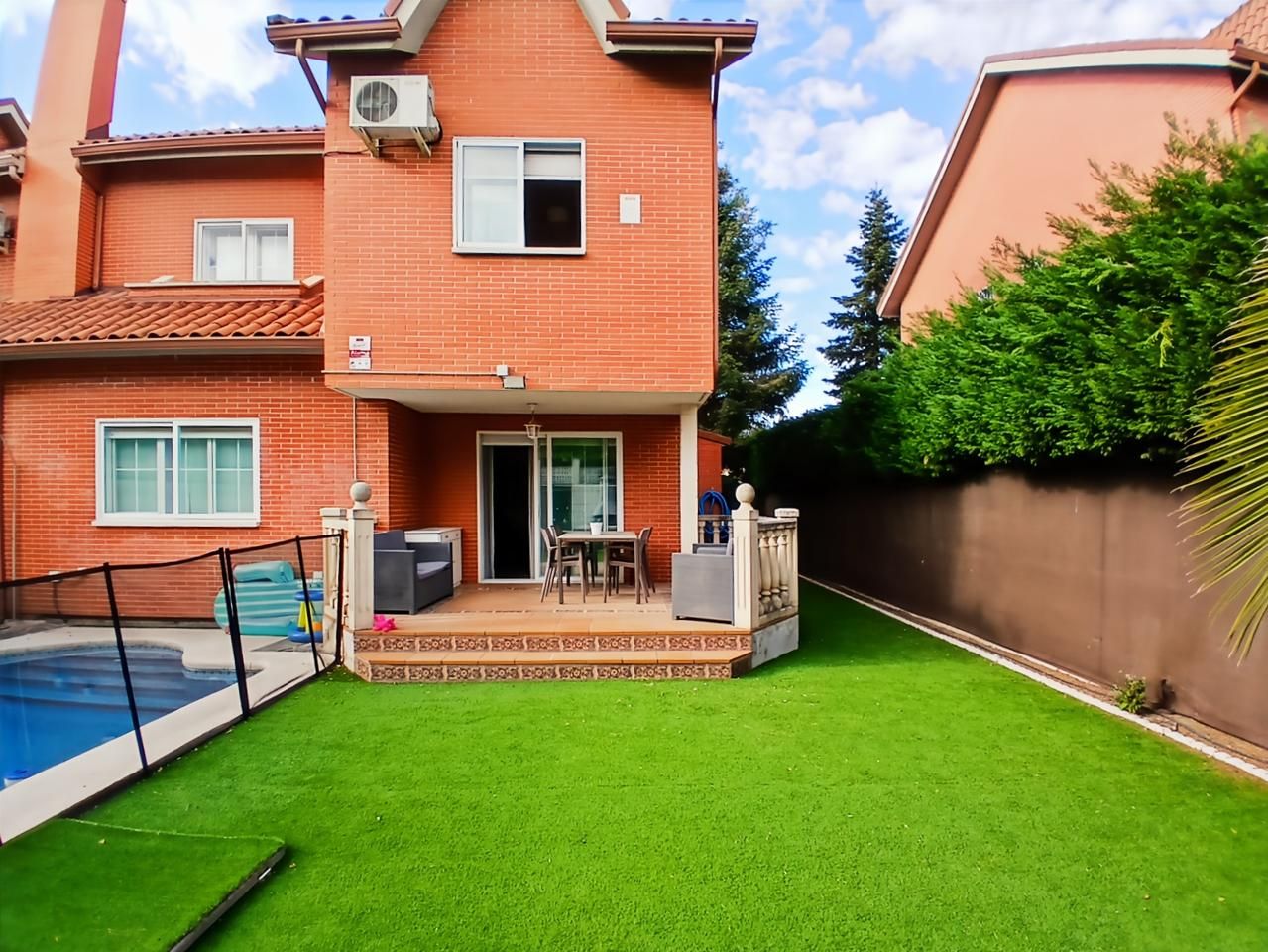 Jardín de Casa adosada en venta en Rivas-Vaciamadrid con Aire acondicionado, Calefacción y Jardín privado