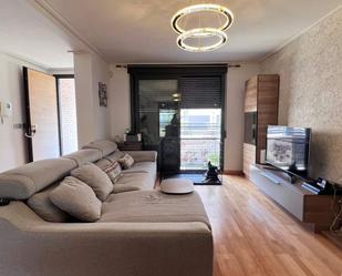Sala d'estar de Casa adosada en venda en Elche / Elx amb Aire condicionat i Terrassa