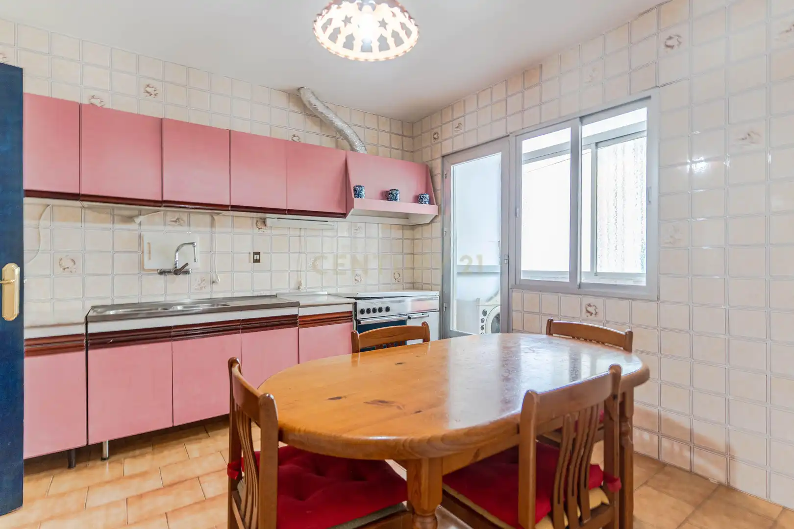 Cuina de Apartament en venda en La Taha amb Rentadora i Balcó