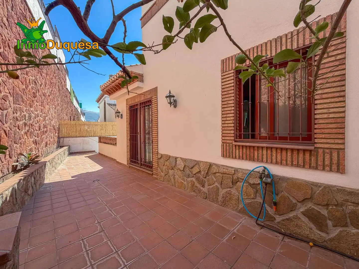 Casa aparellada amb balcó en venda a Calle DOÑANA 44, imagen 12