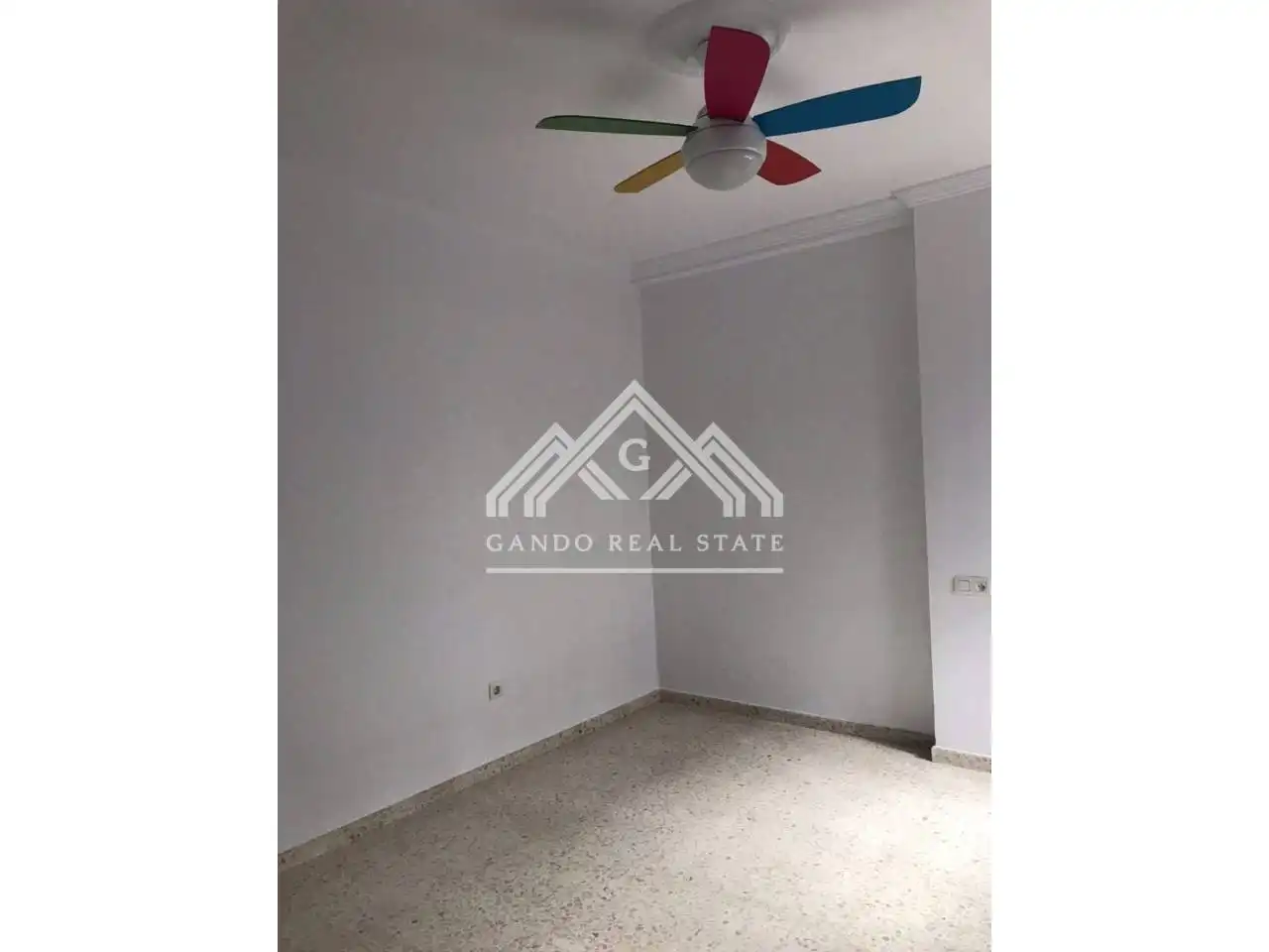 Piso de alquiler en Dos Hermanas con Aire acondicionado y Balcón