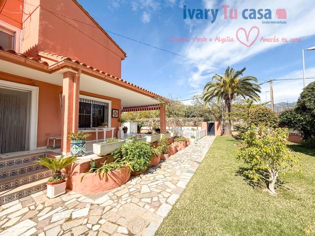 Casa-chalet en Venta en Carrer el Palmeral en Heliópolis