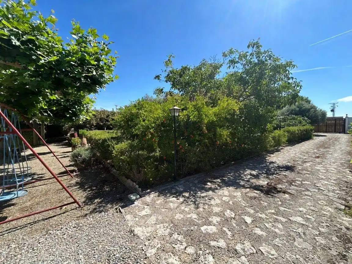 Country homes for sale in 0, Cascante