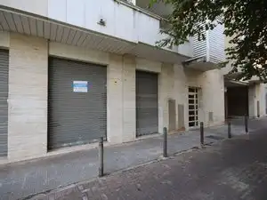 Außenansicht von Garage zur Miete in Vilanova i la Geltrú