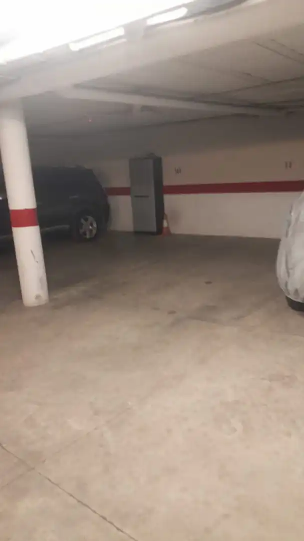 Einzelparkplatz mit Aufzug zur Miete in Calle Trasbolsa, imagen 2