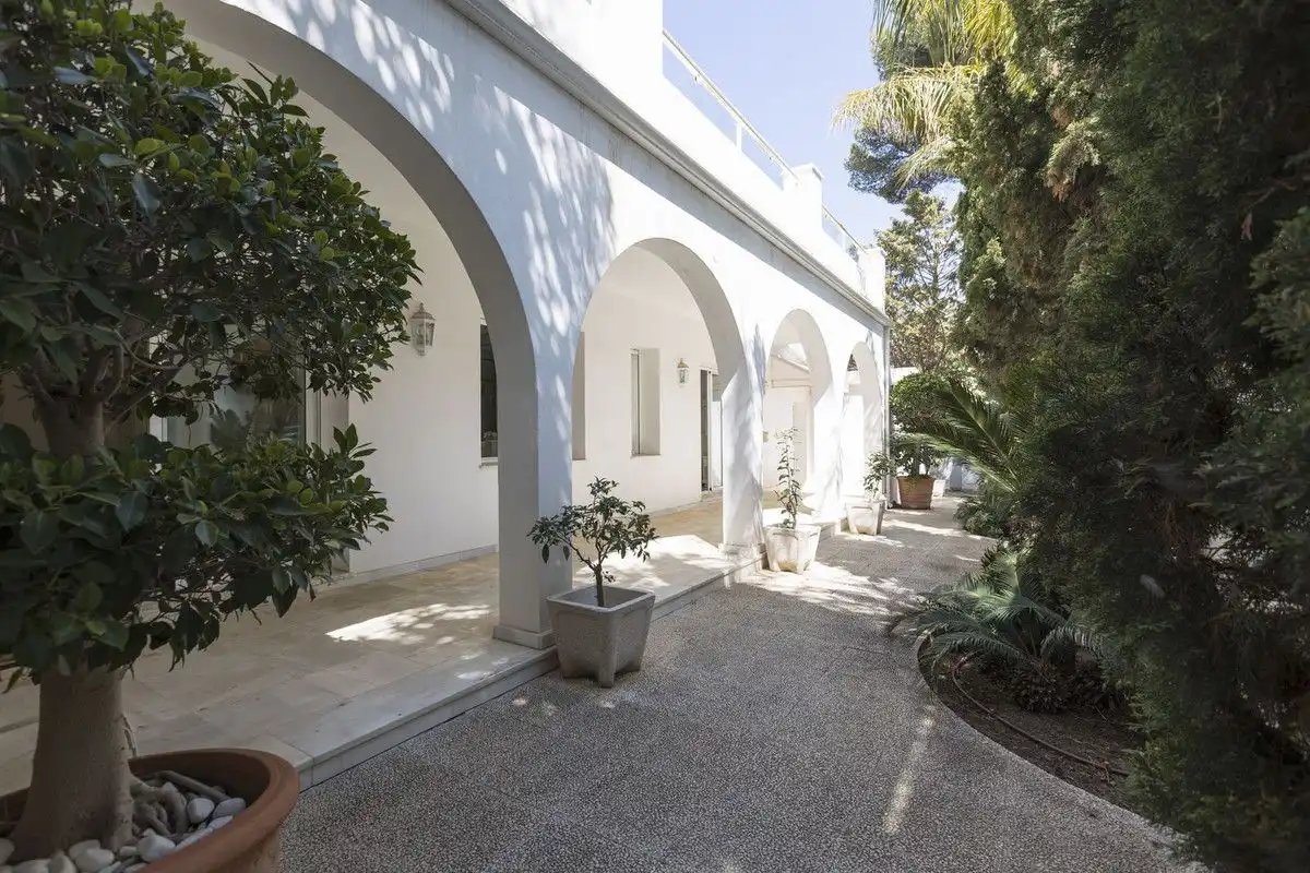 Vista exterior de Casa o xalet en venda en Mijas amb Terrassa i Piscina comunitària