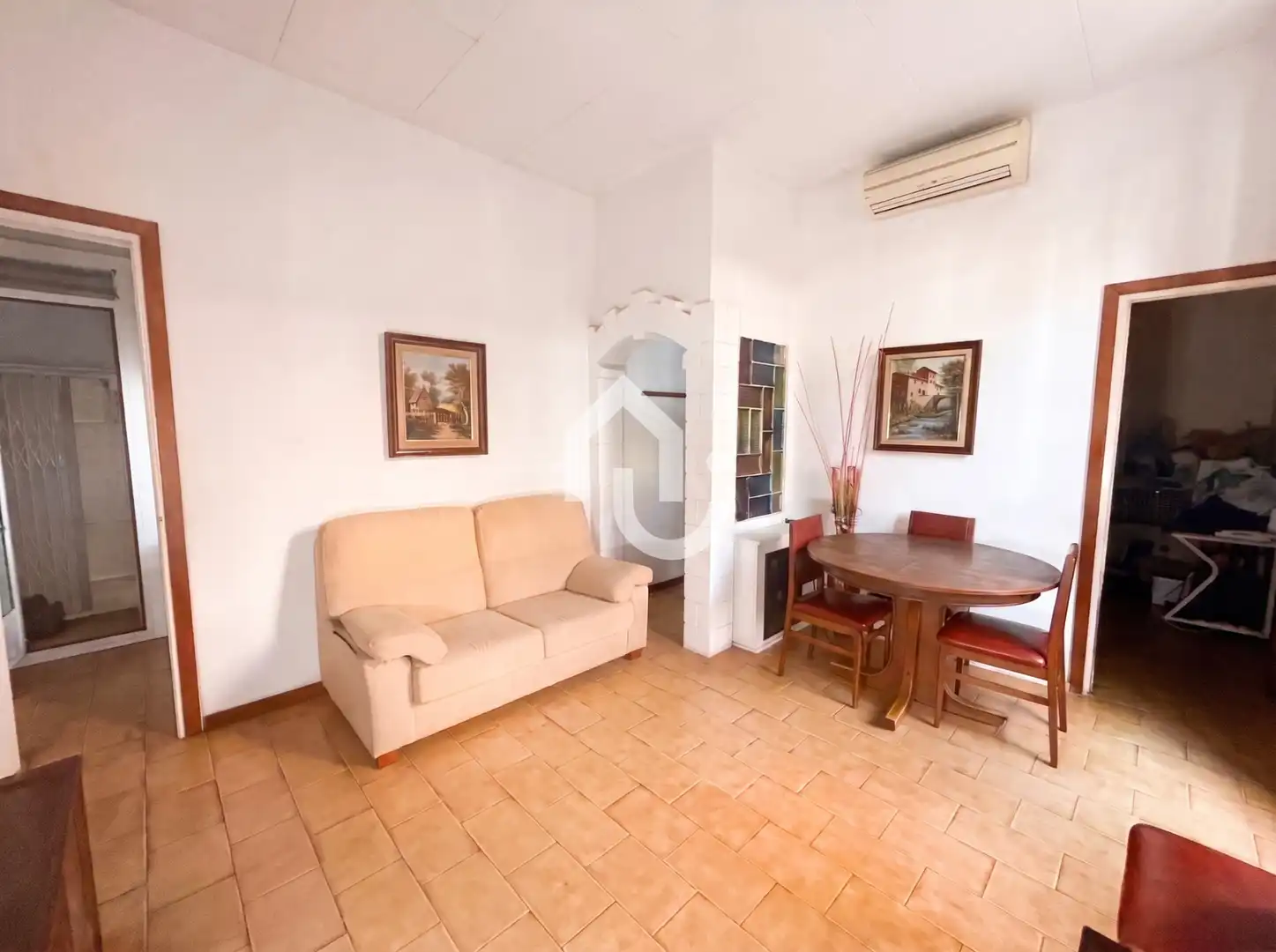 Wohnzimmer von Erdgeschoss zum Verkauf in Barcelona mit Abstellraum