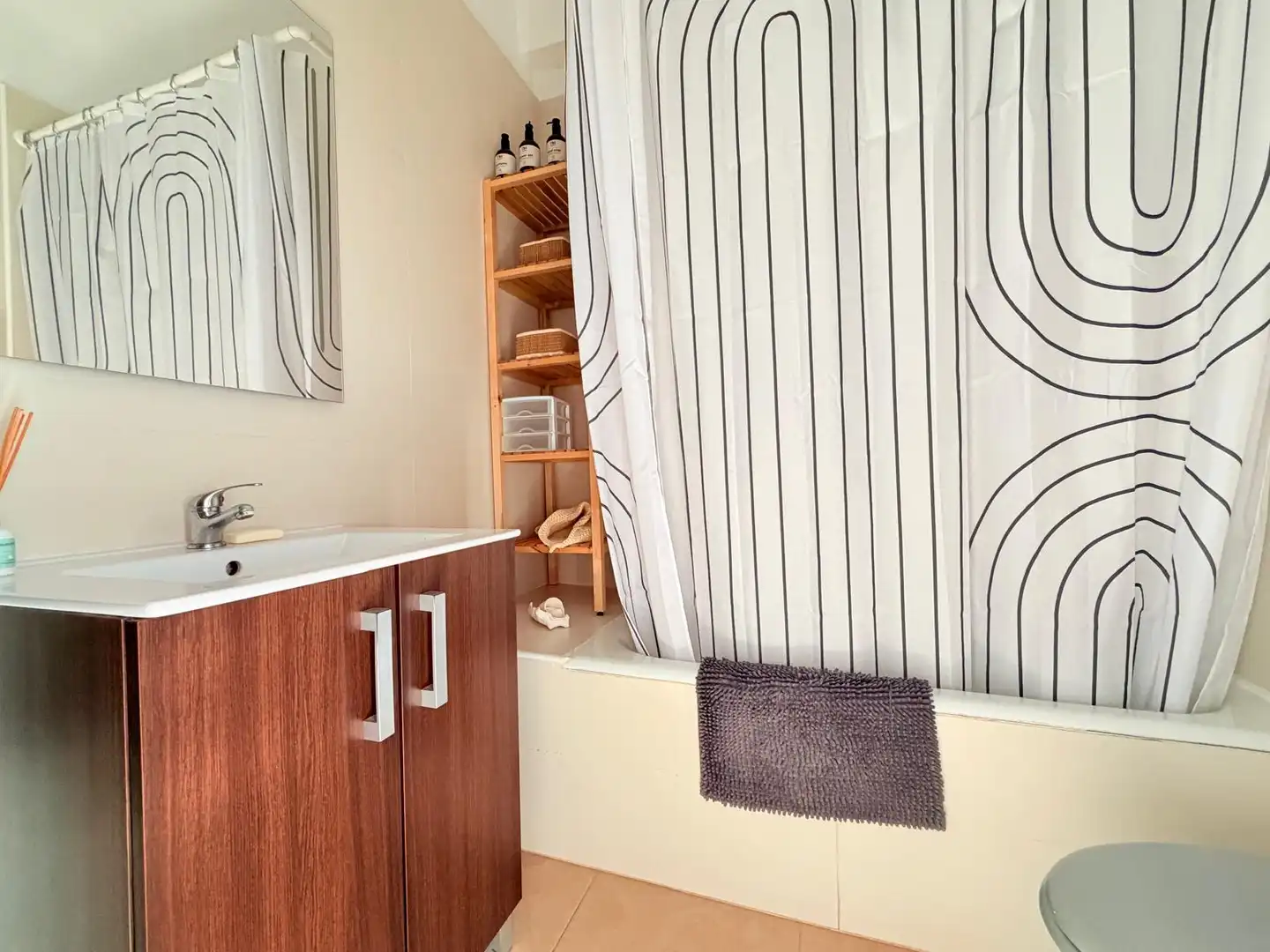 Baño de Piso de alquiler en Cartagena con Aire acondicionado, Amueblado y Horno