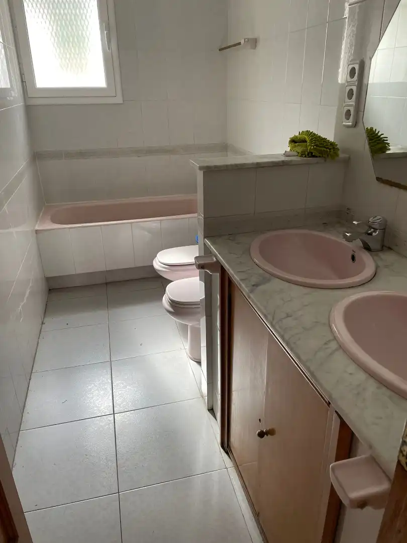Baño de Piso de alquiler en Tarragona con Calefacción, Amueblado y Horno