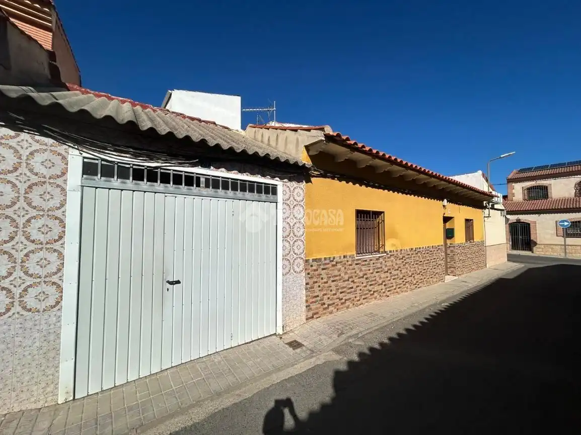 Maison jumelée à vendre à Carretera de Córdoba - Libertad